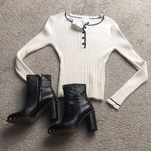 H&M/WHITE RIBBED KNITwBLACK TRIM HALF BUTTON FRONT/NEW
